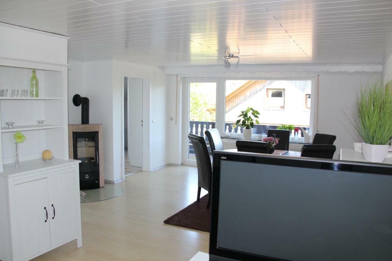 Ferienwohnung Abersfelder mit Balkon Wildflecken Exterior foto